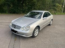 Silber Gebraucht 2002 Mercedes CLK320 Elegance Coupé | 4.999 € (Guter Preis)