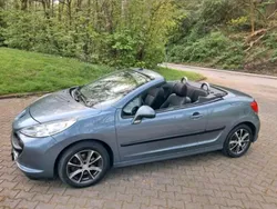 Grau Gebraucht 2008 Peugeot 207 CC Cabrio | 1.600 € (Guter Preis)