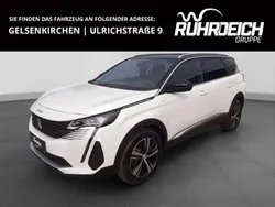 Perlmutt weiß Gebraucht 2022 Peugeot 5008 GT Van / Kleinbus | 38.590 €