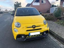 Gelb Gebraucht 2017 Abarth 595 Competizione Kleinwagen | 17.990 € (Fairer Preis)