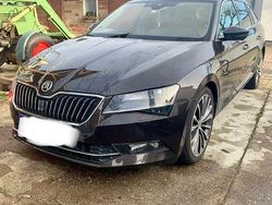Braun Gebraucht 2016 Skoda Superb LAURIN & KLEMENT Kombi | 19.900 € (Etwas zu teuer)