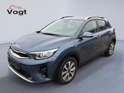 Blau Gebraucht 2022 Kia Stonic Vision SUV | 17.990 € (Fairer Preis)