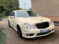 Beige Gebraucht 2007 Mercedes E200 AMG Limousine | 3.850 €