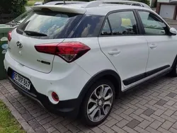 Weiß Gebraucht 2018 Hyundai i20 Active Limousine | 8.700 € (Fairer Preis)