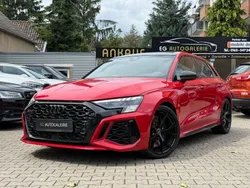 Tangorot metallic Gebraucht 2022 Audi RS3 Sportback Sport Kleinwagen | 53.850 €