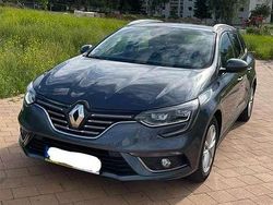 Grau Gebraucht 2017 Renault Mégane GrandTour Intens Kombi | 11.000 € (Fairer Preis)