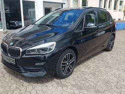 Schwarz Gebraucht 2020 BMW 225 Van / Kleinbus | 18.990 € (Guter Preis)