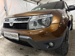 Braun Gebraucht 2011 Dacia Duster Lauréate SUV | 5.800 € (Superpreis)