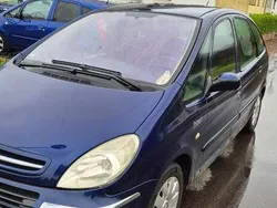 Blau Gebraucht 2005 Citroën Xsara Picasso Van / Kleinbus | 1.500 € (Fairer Preis)