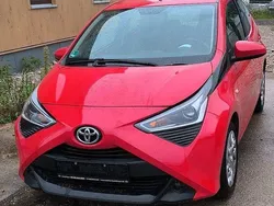 Rot Gebraucht 2019 Toyota Aygo Kleinwagen | 7.500 € (Fairer Preis)