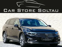 Deep black perleffekt Gebraucht 2022 VW Passat GTE Kombi | 28.500 € (Etwas zu teuer)