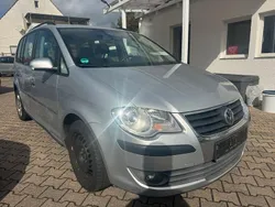 Silber Gebraucht 2009 VW Touran Trendline Van / Kleinbus | 2.499 € (Superpreis)