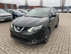 Schwarz Gebraucht 2015 Nissan Qashqai Tekna SUV | 6.500 € (Guter Preis)