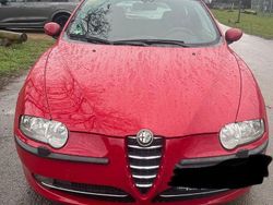 Rot Gebraucht 2001 Alfa Romeo 147 Kleinwagen | 2.499 €