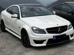 Weiß Gebraucht 2012 Mercedes C63 AMG AMG Coupé | 41.999 € (Fairer Preis)