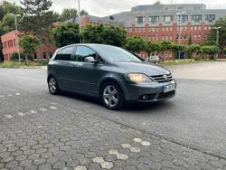 Grau Gebraucht 2007 VW Golf Plus Cross Van / Kleinbus | 5.300 € (Teuer)