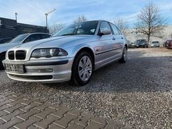 Grau Gebraucht 1999 BMW 320 Limousine | 1.390 € (Superpreis)