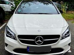 Weiß Gebraucht 2017 Mercedes CLA180 Limousine | 18.700 € (Etwas zu teuer)