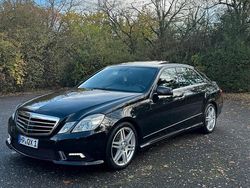 Schwarz Gebraucht 2009 Mercedes E500 Limousine | 17.500 € (Fairer Preis)