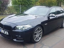 Blau Gebraucht 2015 BMW 550 M Sport Kombi | 25.499 € (Fairer Preis)