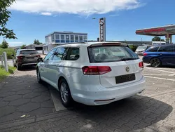 Weiß Gebraucht 2016 VW Passat Comfortline Kombi | 8.999 € (Guter Preis)