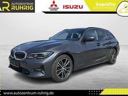 Mineralgrau Gebraucht 2021 BMW 318 Sport Line Kombi | 28.990 € (Fairer Preis)