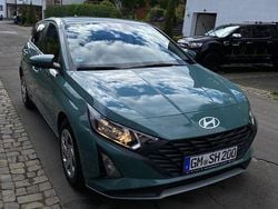 Grün Gebraucht 2024 Hyundai i20 Select Limousine | 17.400 € (Teuer)