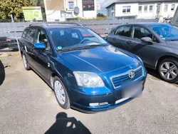 Blau Gebraucht 2003 Toyota Avensis Kombi | 2.700 € (Etwas zu teuer)