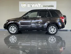 Braun Gebraucht 2015 Suzuki Grand Vitara Comfort SUV | 13.989 € (Teuer)