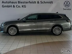 Grau Gebraucht 2025 VW Passat Elegance Limousine | 59.990 €