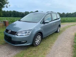 Grau Gebraucht 2010 VW Sharan Van / Kleinbus | 4.750 €