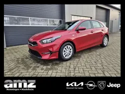 Infra red / rot Neu 2025 Kia Ceed Vision Limousine | 25.480 € (Fairer Preis)