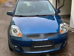 Blau Gebraucht 2007 Ford Fiesta Kleinwagen | 1.800 € (Fairer Preis)