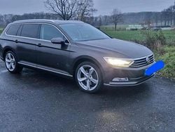 Braun Gebraucht 2016 VW Passat Kombi | 13.800 € (Etwas zu teuer)