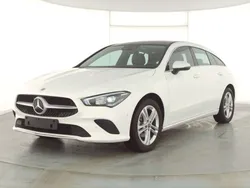 Weiß Gebraucht 2023 Mercedes CLA180 Shooting Brake Kombi | 25.800 € (Guter Preis)