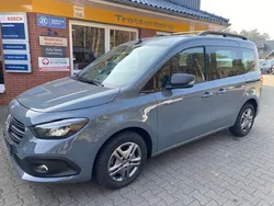Lackfarbe magnetitgrau mb 7853 Gebraucht 2023 Mercedes Citan 113 Kombi | 22.500 € (Fairer Preis)