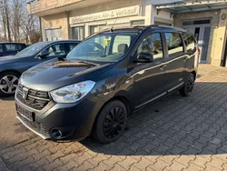 Grau Gebraucht 2019 Dacia Lodgy Comfort Van / Kleinbus | 9.990 € (Guter Preis)