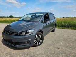Grau Gebraucht 2024 VW Touran Goal Van / Kleinbus | 30.000 € (Guter Preis)