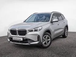 Spacesilber Gebraucht 2024 BMW X1 Performance SUV | 39.950 € (Guter Preis)