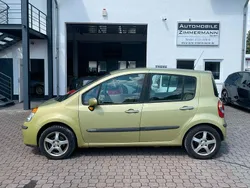 Grün Gebraucht 2005 Renault Modus Privilege Van / Kleinbus | 495 € (Superpreis)