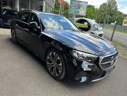 Schwarz Gebraucht 2023 Mercedes E200 Avantgarde Limousine | 46.450 € (Guter Preis)