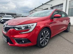 Rot Gebraucht 2016 Renault Mégane GrandTour Experience Kombi | 10.990 € (Etwas zu teuer)