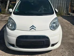 Weiß Gebraucht 2014 Citroën C1 Kleinwagen | 4.000 € (Superpreis)