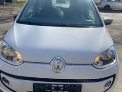 Weiß Gebraucht 2013 VW up! Kleinwagen | 5.500 € (Fairer Preis)