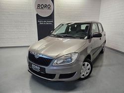 Beige Gebraucht 2011 Skoda Fabia Classic Kleinwagen | 3.750 € (Fairer Preis)