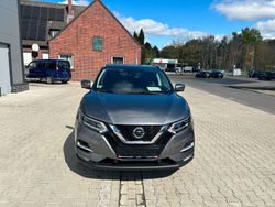 Grau Gebraucht 2020 Nissan Qashqai Tekna SUV | 20.950 € (Fairer Preis)