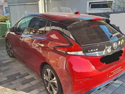 Rot Gebraucht 2018 Nissan Leaf Kleinwagen | 12.500 € (Guter Preis)