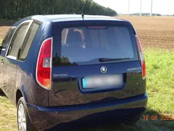 Blau Gebraucht 2014 Skoda Roomster Kombi | 3.750 €