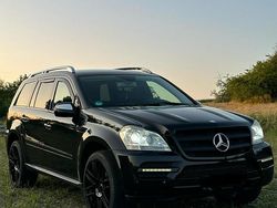 Schwarz Gebraucht 2009 Mercedes GL350 AMG SUV | 14.990 €