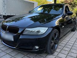 Schwarz Gebraucht 2011 BMW 320 Limousine | 4.500 € (Superpreis)